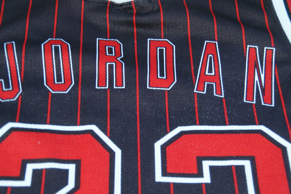 Maillot basket vintage Bulls Chicago N°23 Jordan NBA
