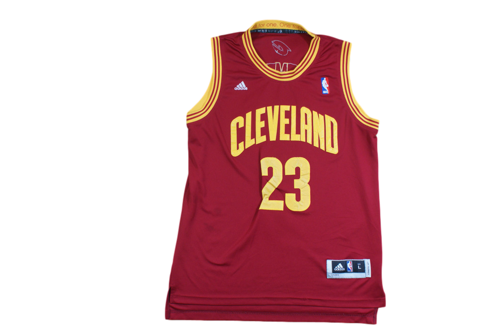 Maillot basket vintage Cavaliers Cleveland N°23 James NBA
