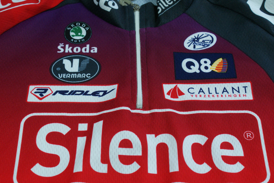 Ensemble cuissard vélo et maillot cyclisme équipe pro Lotto Soudal