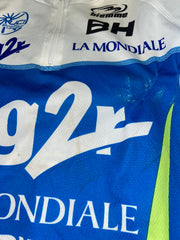 Maillot vélo cyclisme vintage AG2R la mondiale Biemme