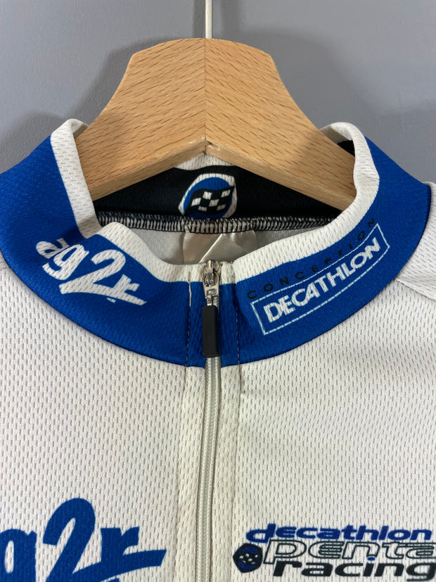 Maillot vélo vintage team AG2R Décathlon conception