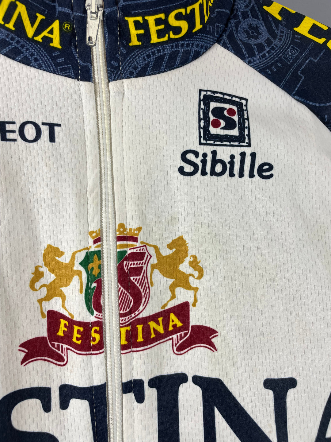 Maillot cyclisme festina Peugeot Sibile taille L très bon état Maillot cyclisme festina Peugeot Sibile taille L très bon état