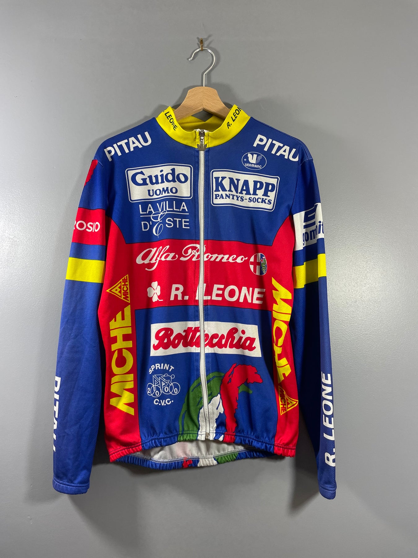 Maillot vélo vintage Alfa Romeo Pitau Guido Knapp Bottecchia Vermarc R – The Sport Nuggets Maillot vélo vintage Alfa Romeo Pitau Guido Knapp Bottecchia Vermarc R – The Sport Nuggets