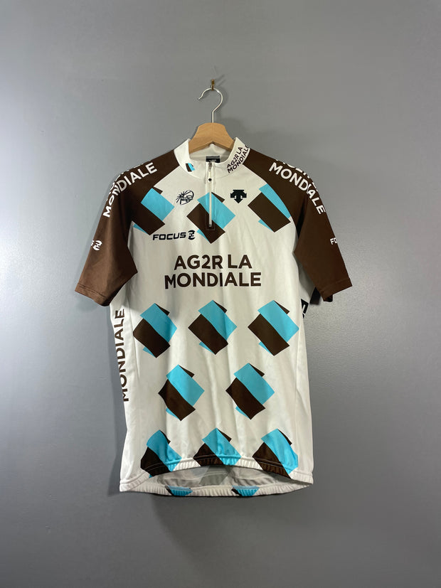 Maillot cycliste vintage AG2R LA MONDIALE Descente Focus