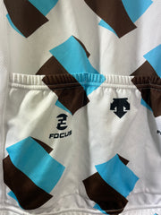 Maillot cycliste vintage AG2R LA MONDIALE Descente Focus