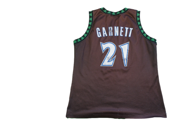 Maillot basket rétro Timberwolves Minnesota N°21 Garnett NBA