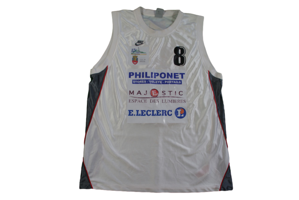 Maillot basket vintage Vesoul N°8
