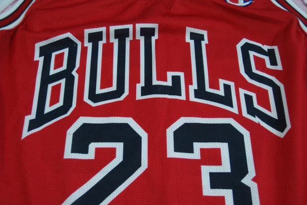 Maillot basket rétro Bulls Chicago N°23 Jordan NBA