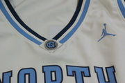 Maillot basket rétro North Carolina N°11