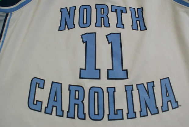 Maillot basket rétro North Carolina N°11