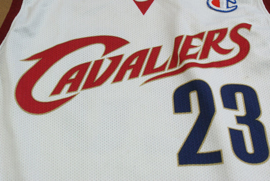 Maillot basket vintage Cavaliers Cleveland N°23 James NBA