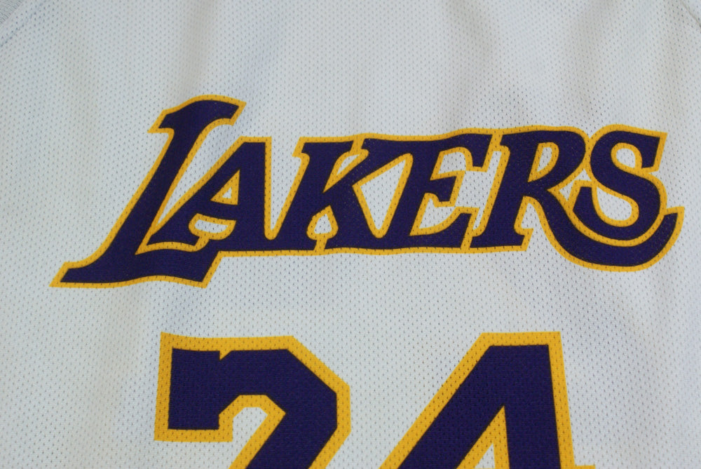Maillot basket rétro Lakers Los Angeles N°24 Bryant NBA